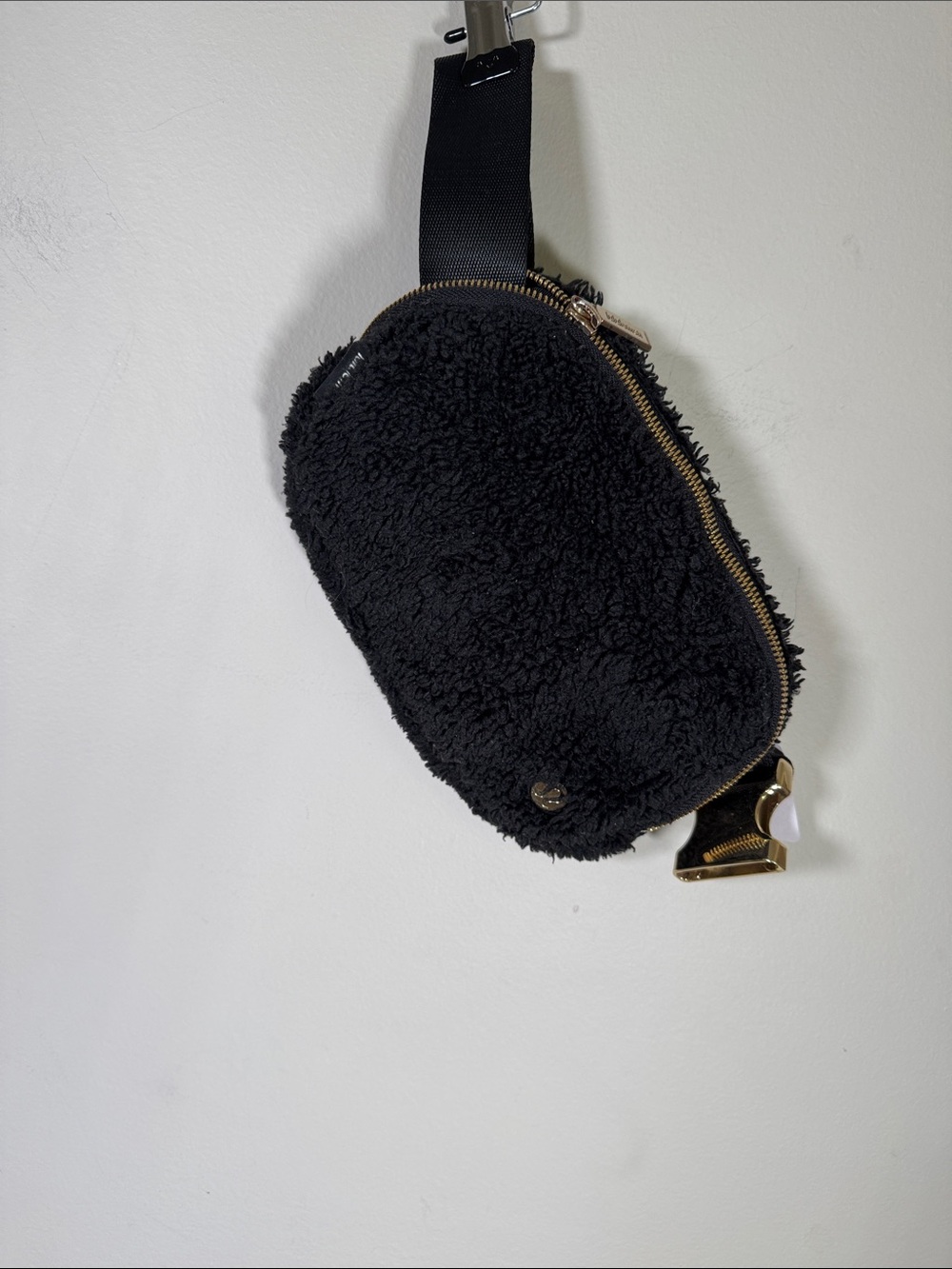 Lululemon Black Sherpa Fleece Everywhere Belt Bag Gold Hardware